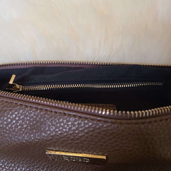 BCBG Paris Cross Body/Shoulder Bag - Picture 4 of 9